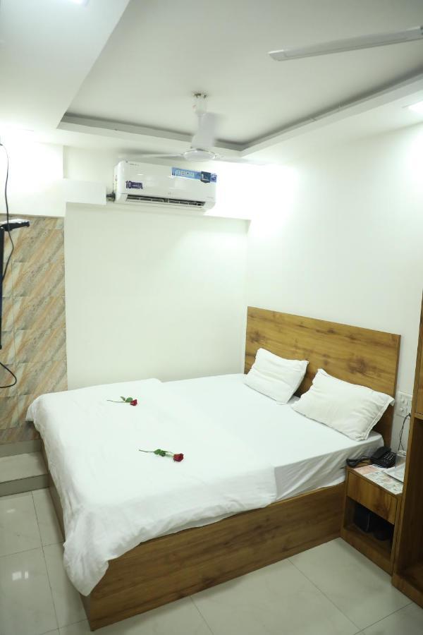 Hotel Shiv Leela Grand Bombay Exterior foto