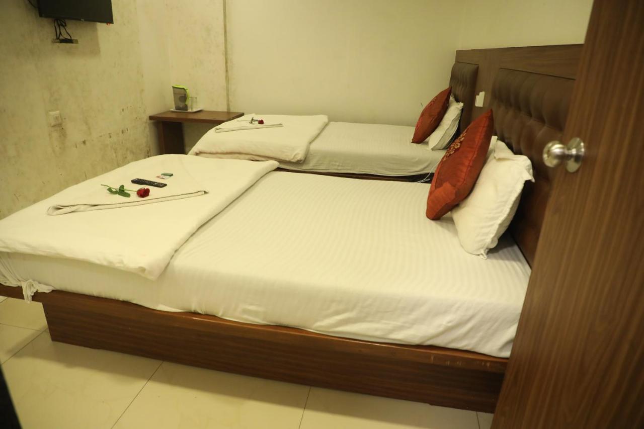 Hotel Shiv Leela Grand Bombay Exterior foto