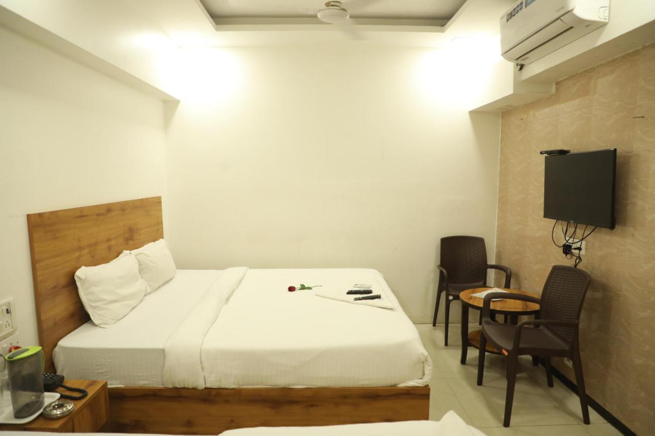 Hotel Shiv Leela Grand Bombay Exterior foto